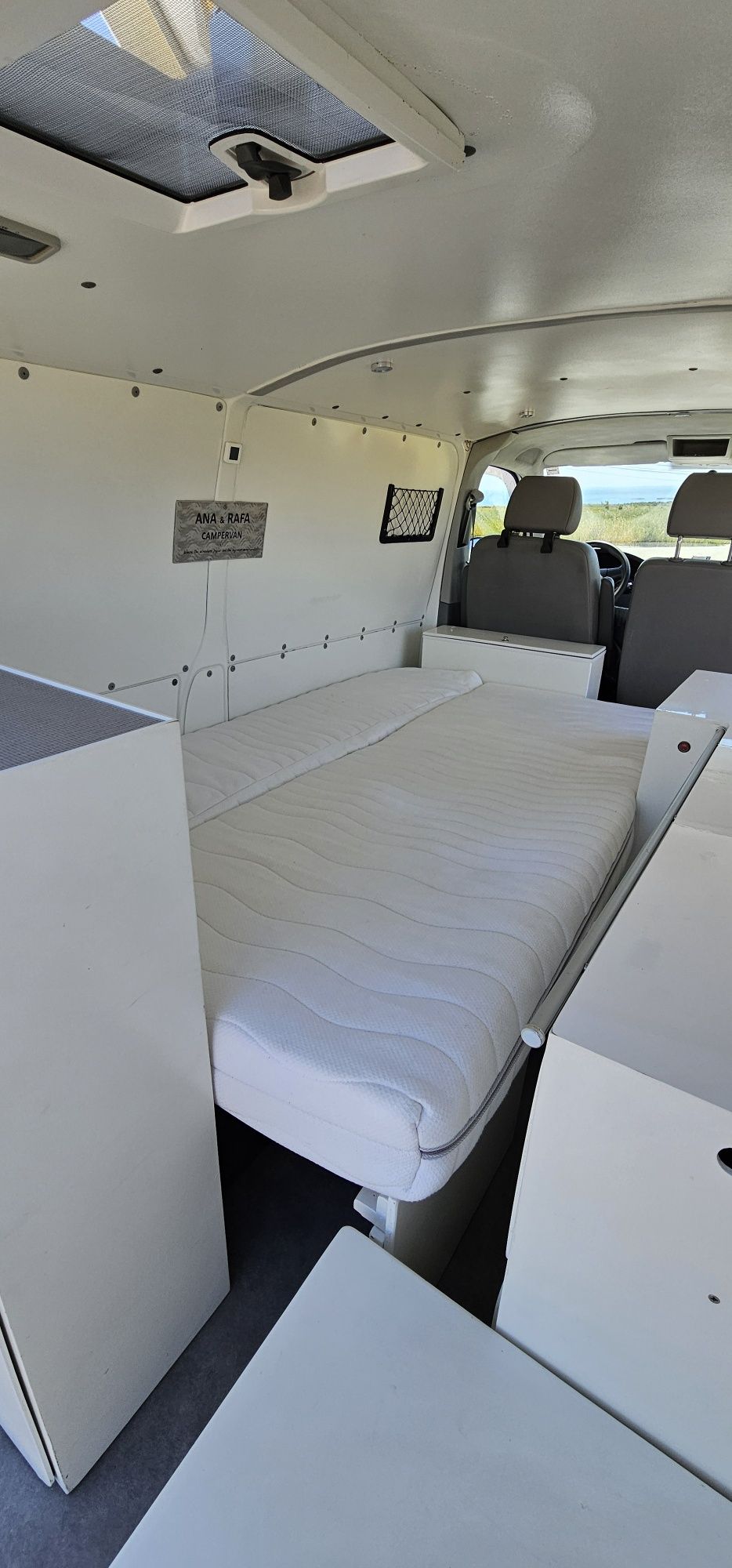 VW T5 2.0 TDI 2012 CAMPERVAN "LEGALIZADA"