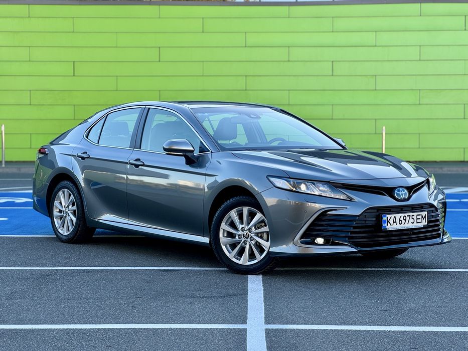 Toyota Camry Elegance+ Hybrid
