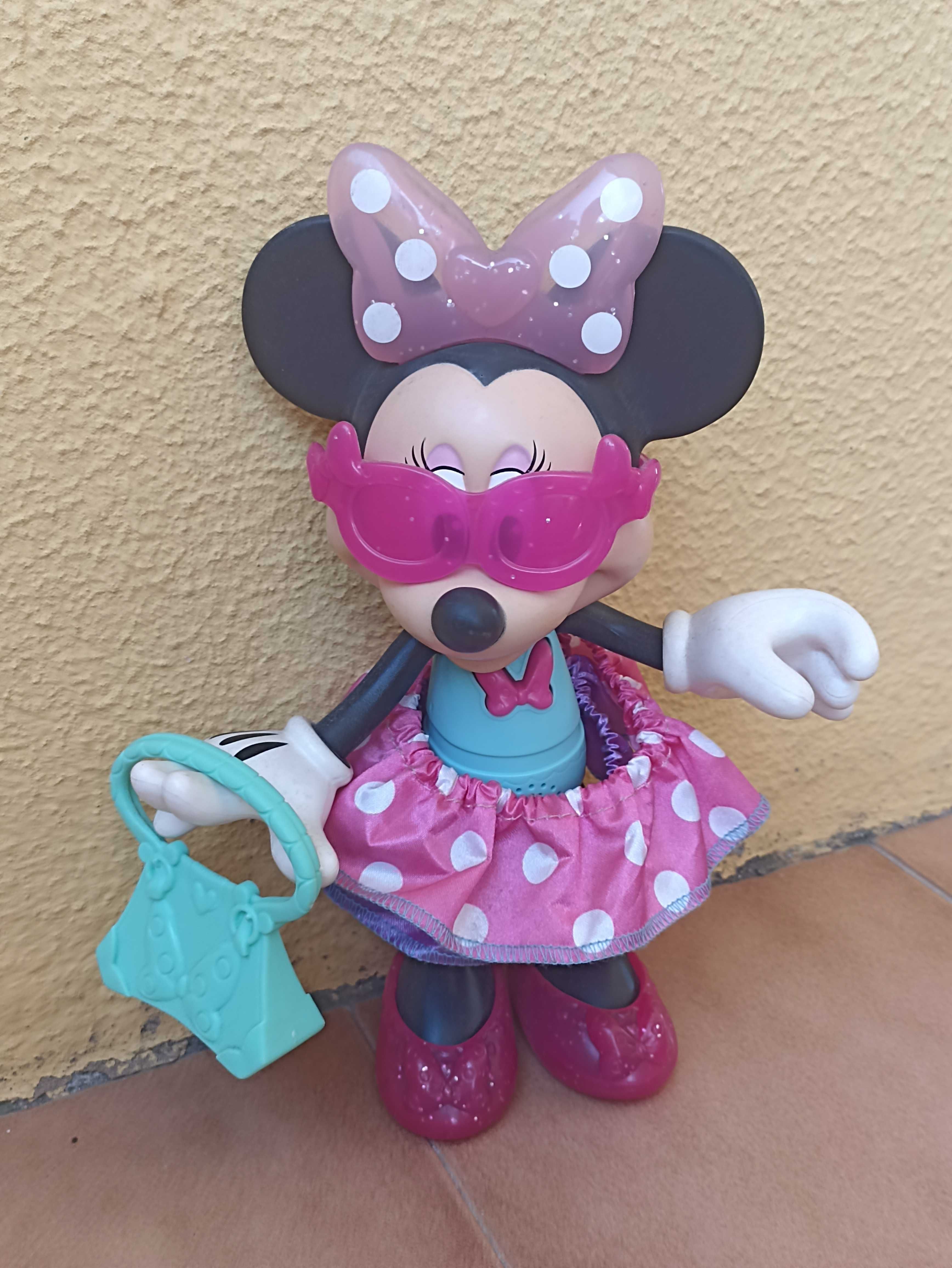 Minnie boneca interativa