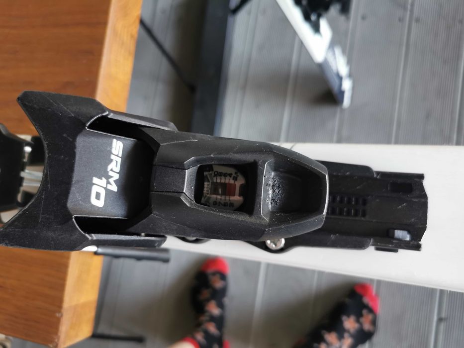 Narty zjazdowe WEDZE