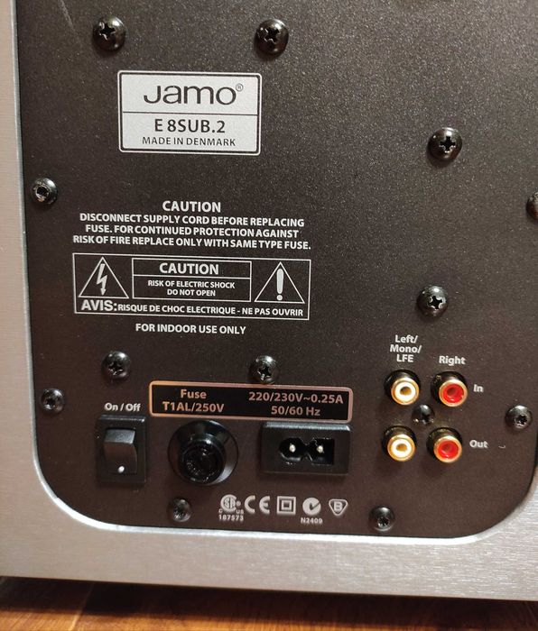 Активный сабвуфер Jamo E 8 SUB.2 Made in DENMARK 100 Вт