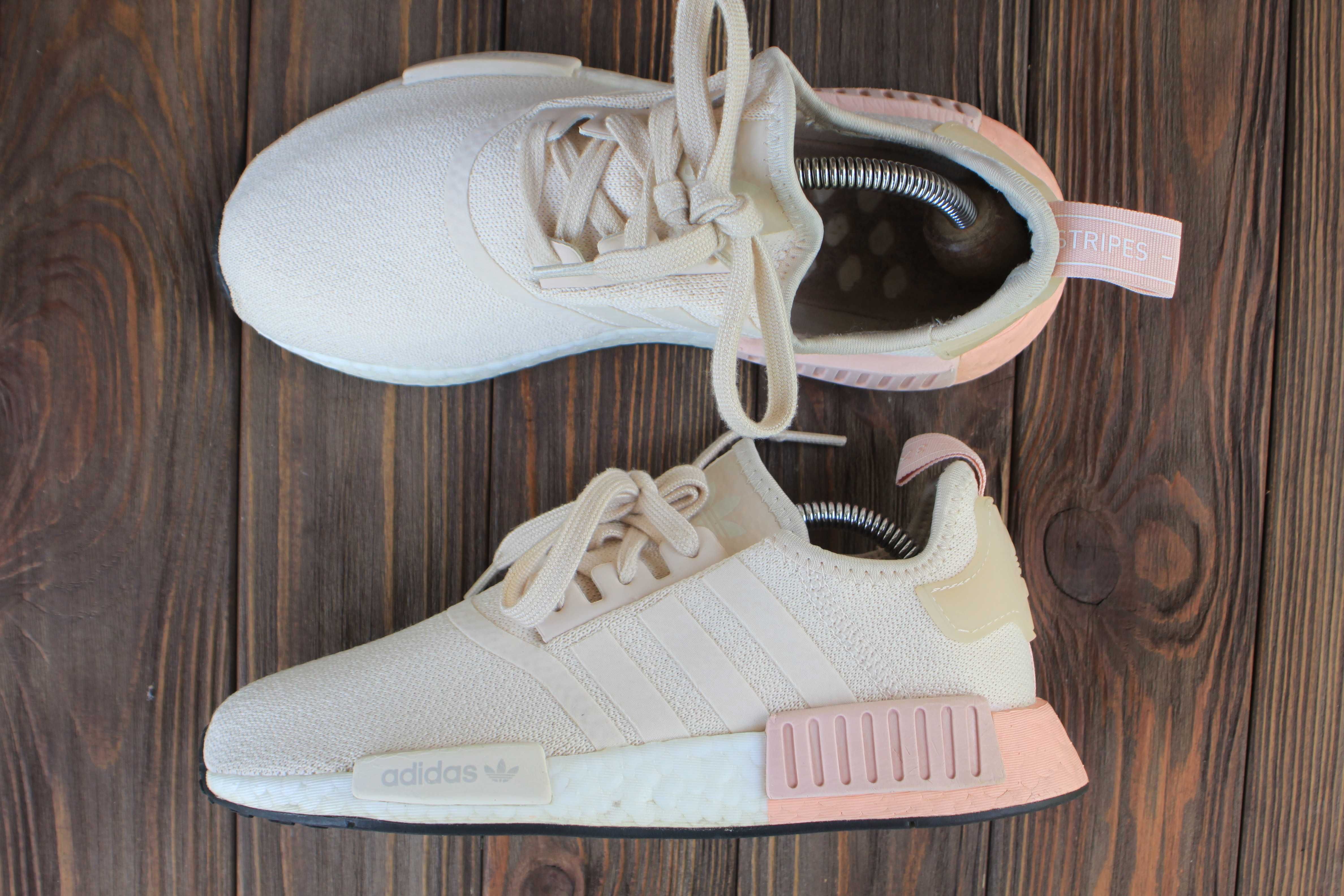 Кроссовки Adidas Nmd R1 Beige оригинал 38,5р