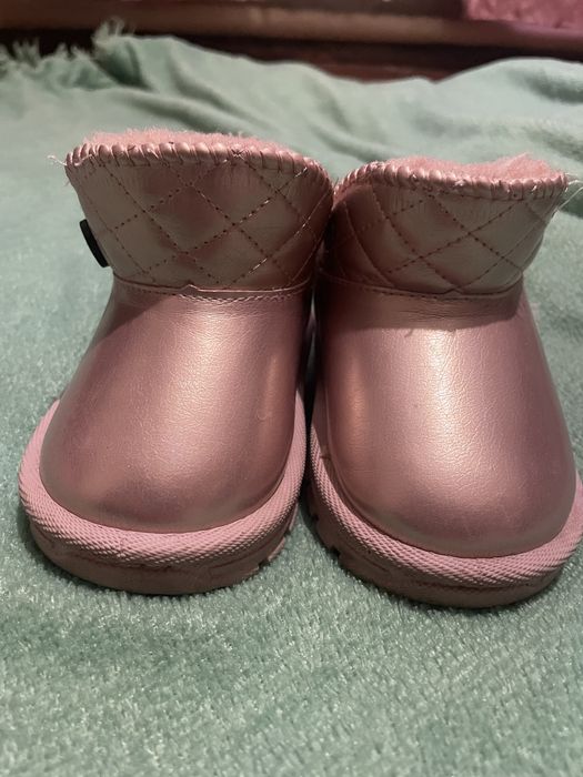 Угги для дівчинки