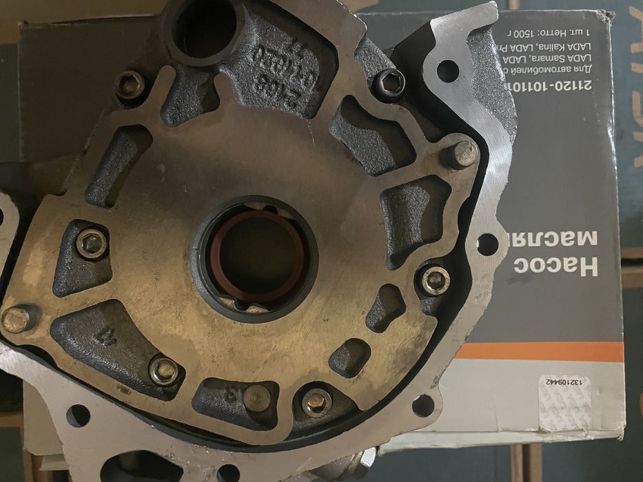 Насос масляный ВАЗ 2109