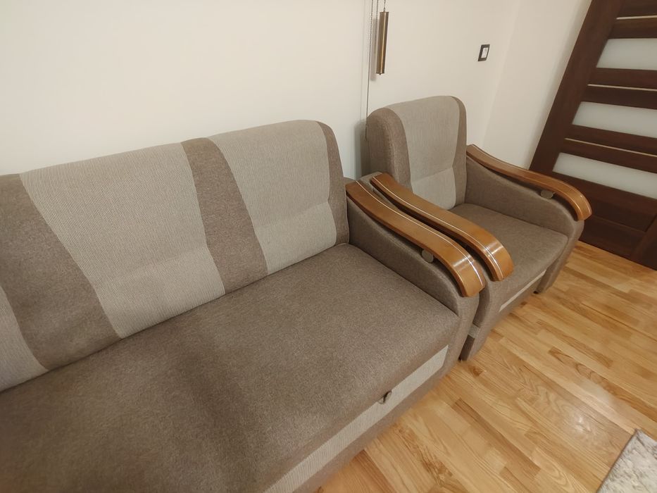 Narożnik z funkcją spania z pojemnikiem plus dwa fotele