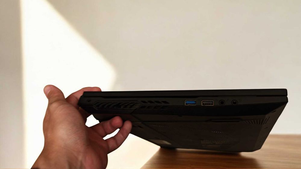 Ігровий ноутбук Clevo NH77HP 17.3" 144 i7-11800H/16Gb/1000SSD/RTX3060