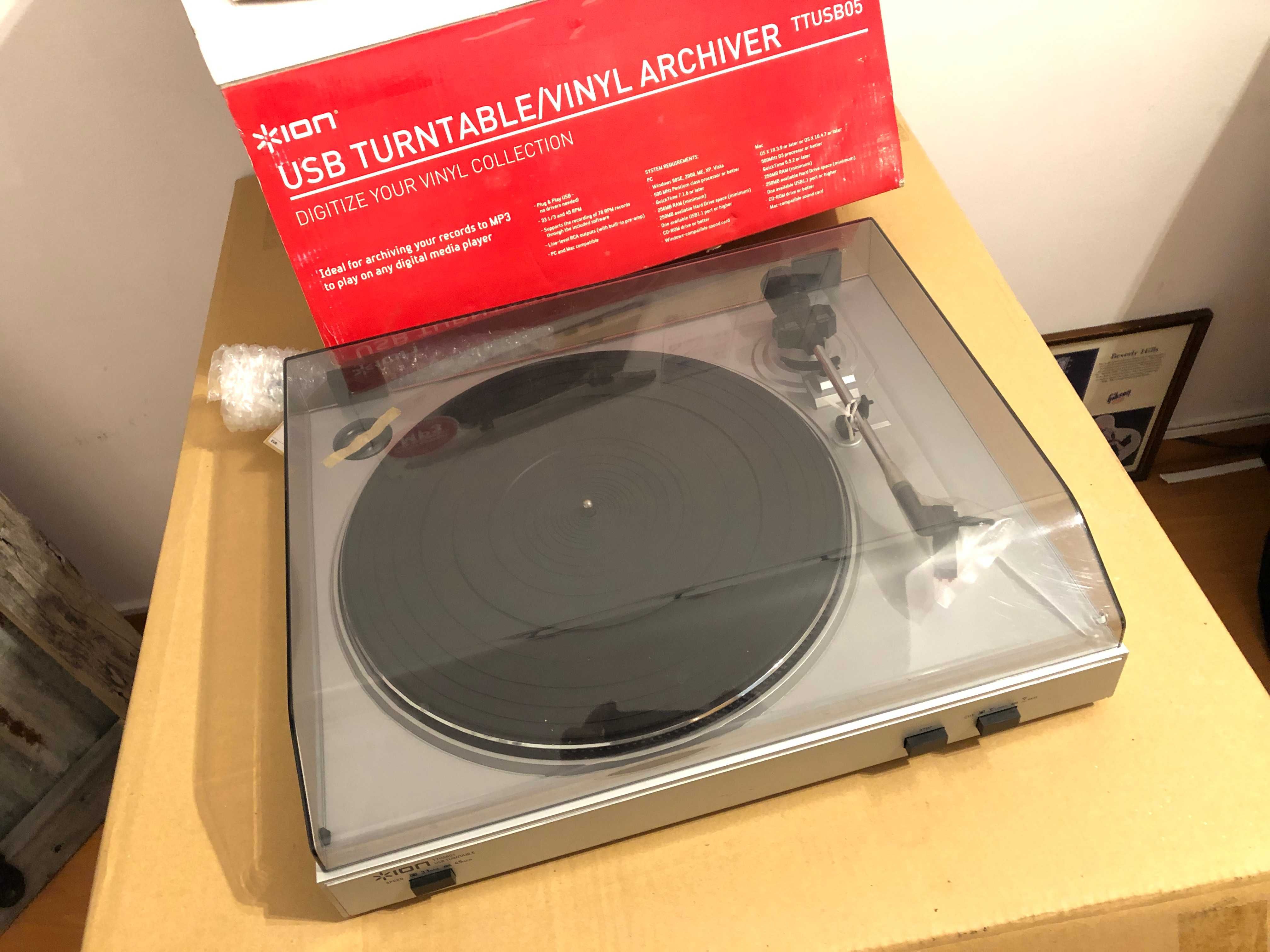 Gira discos - ION Digital Conversion Turntable TTUSB05