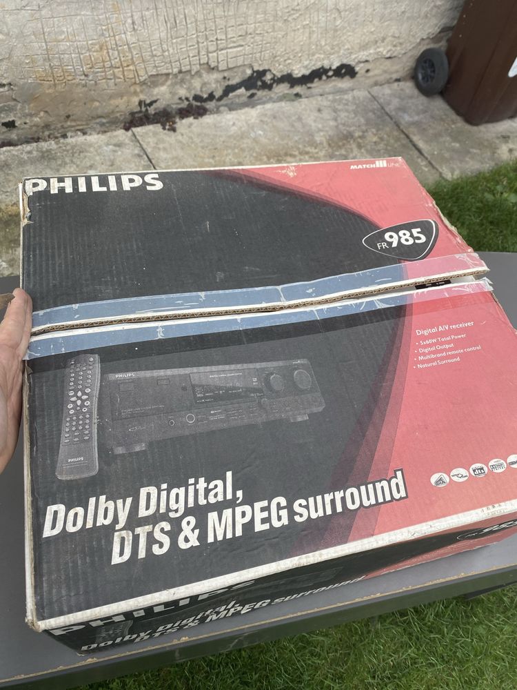 Amplituner kina domowego Philips FR985