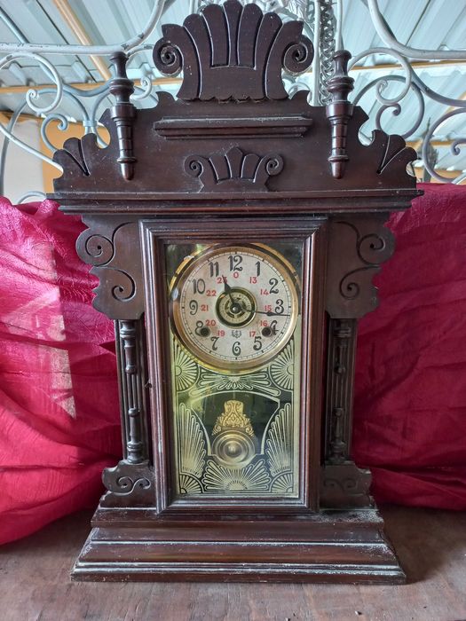 Relógio antigo a trabalhar