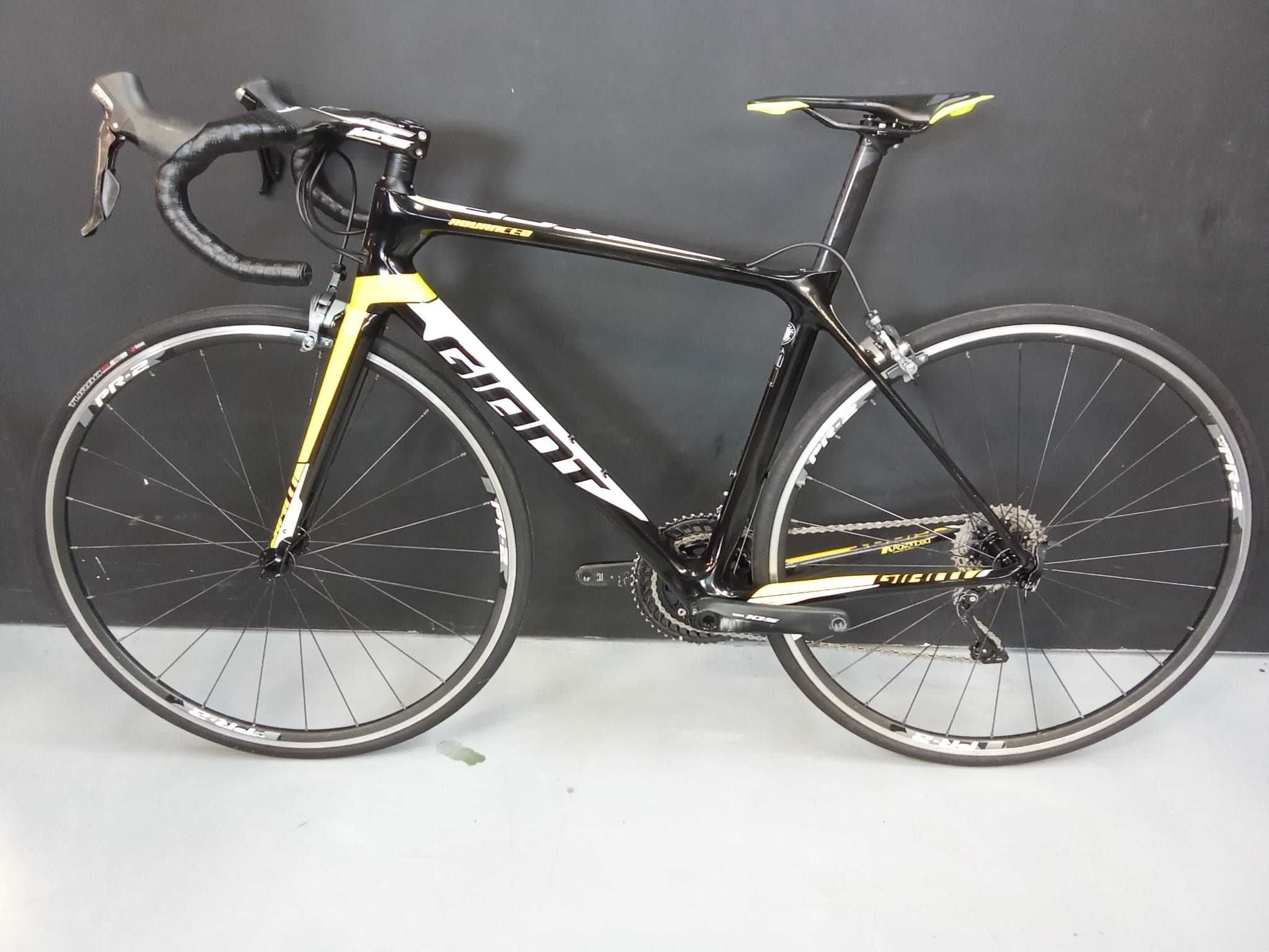 BICICLETA USADA GIANT TCR ADVANCED
