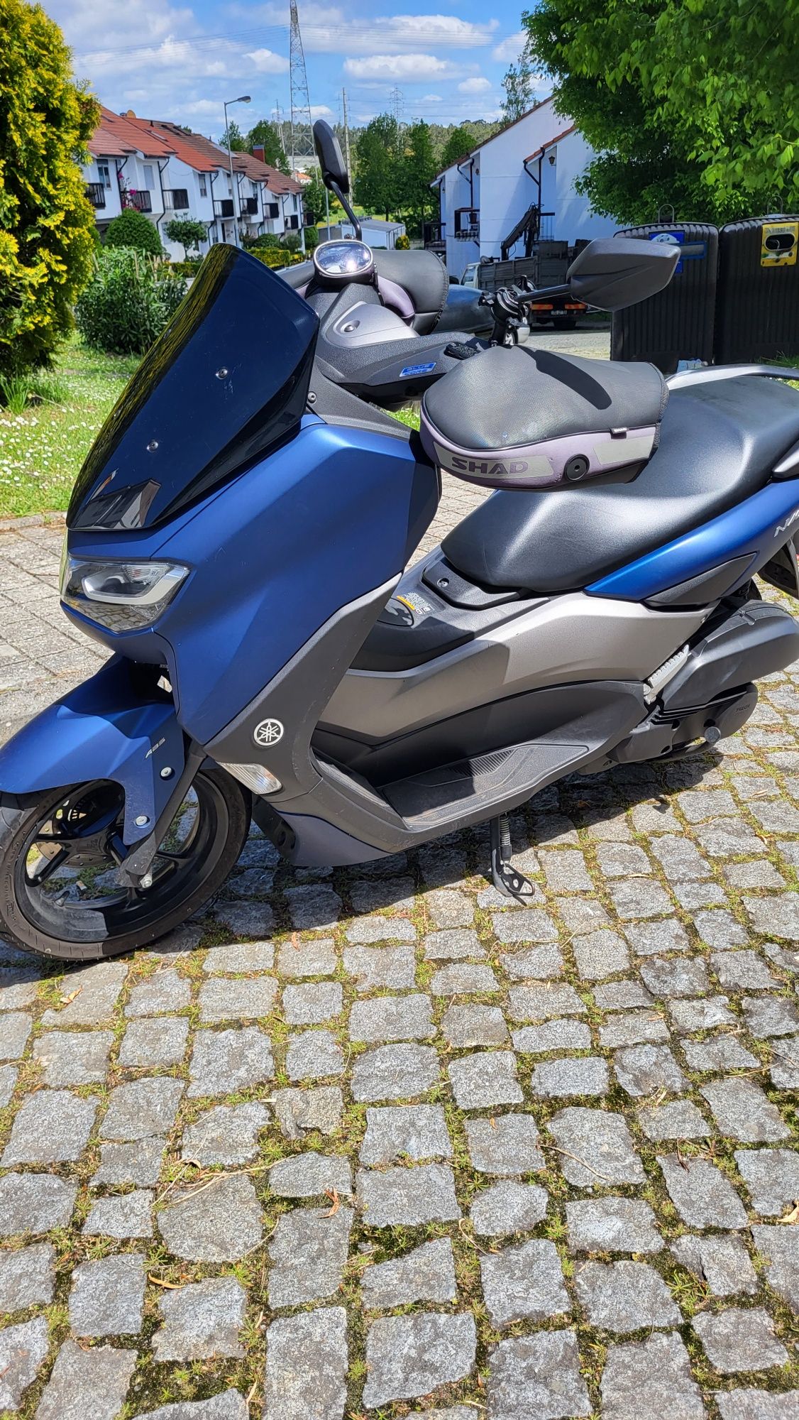 Vendo NMAX scooter