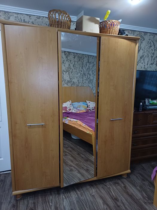 Продам шафу,шкаф