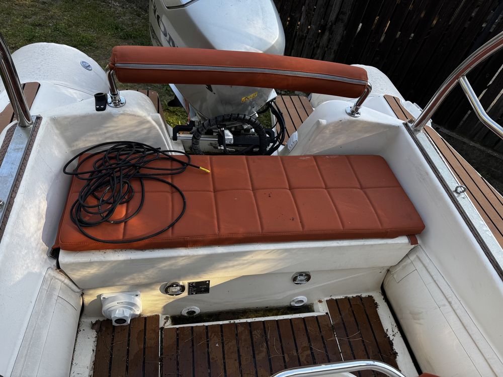 Rib Knot 560 z silnikiem honda 90 + przyczepa