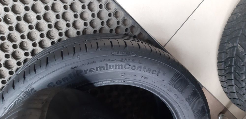 215/55R17 94W Continental PreminumContact 5 Para Lato