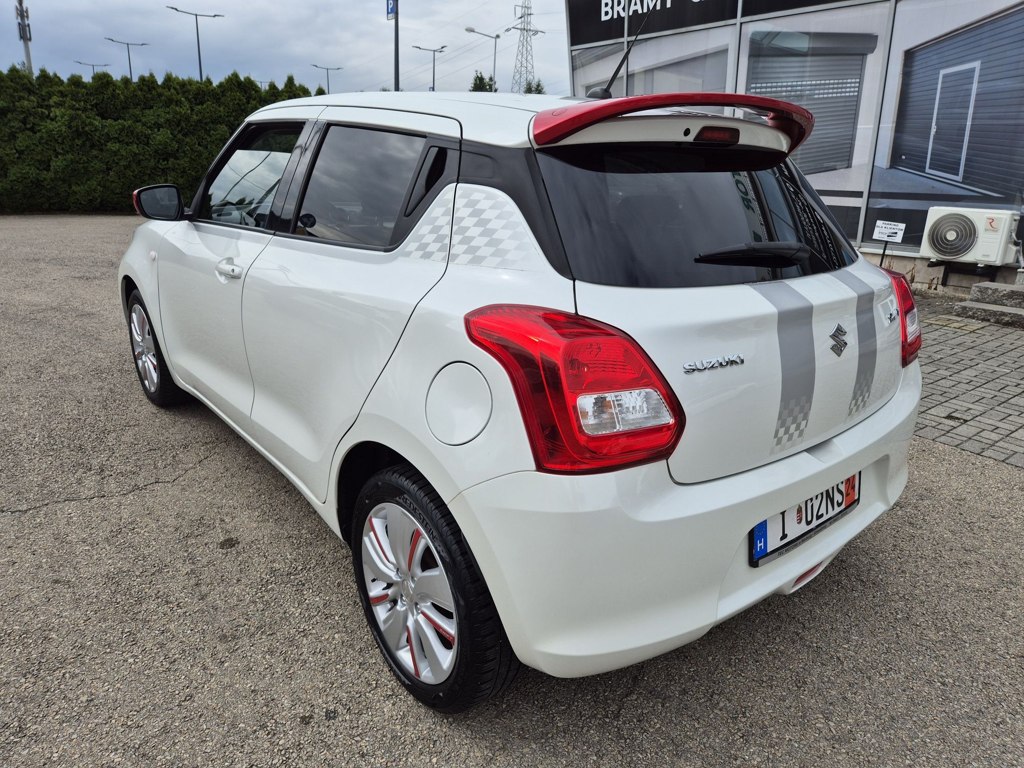 Swift 1.2 benzyna 2018 rok bezwypadkowy z Niemiec oplacony