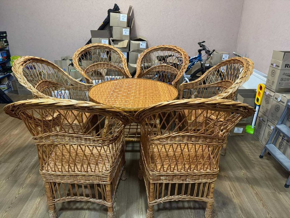 Продам плетеную мебель