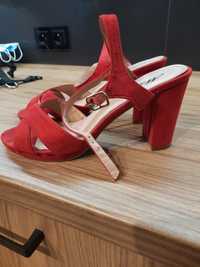 Czerwone sandały rozmiar 39