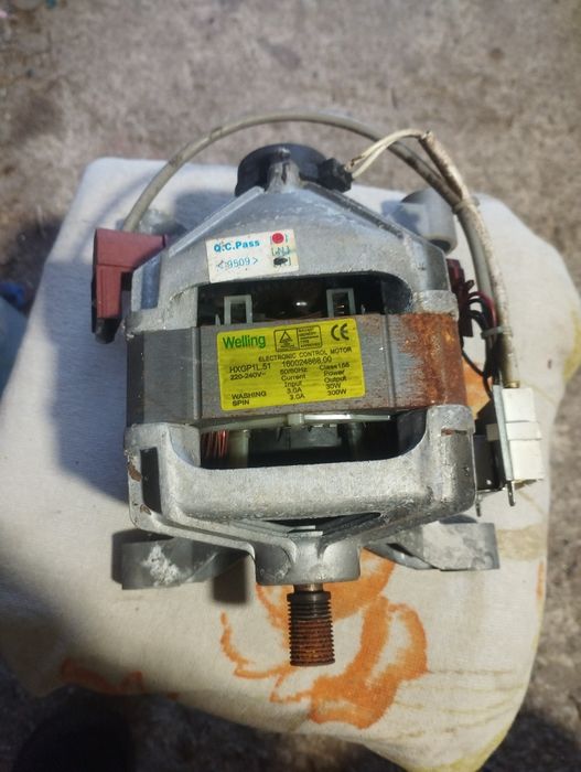 Двигатель стиральной машинки