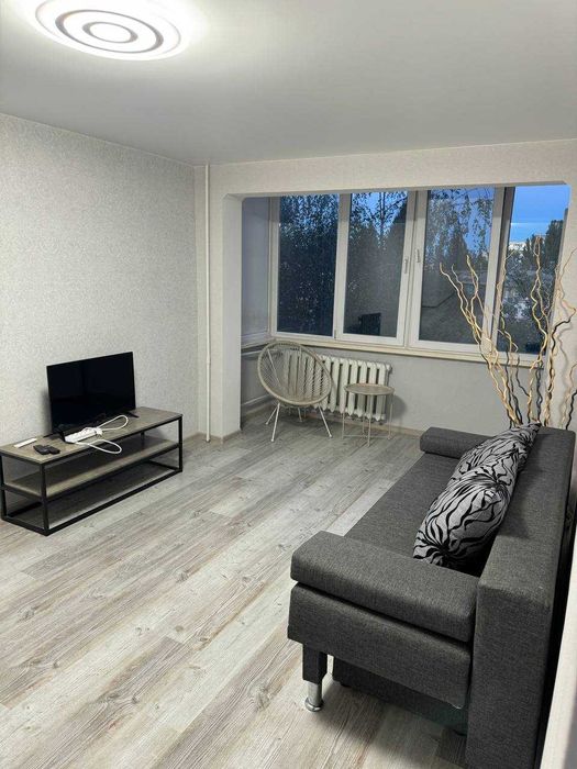 здам двокімнатну квартиру НАУ