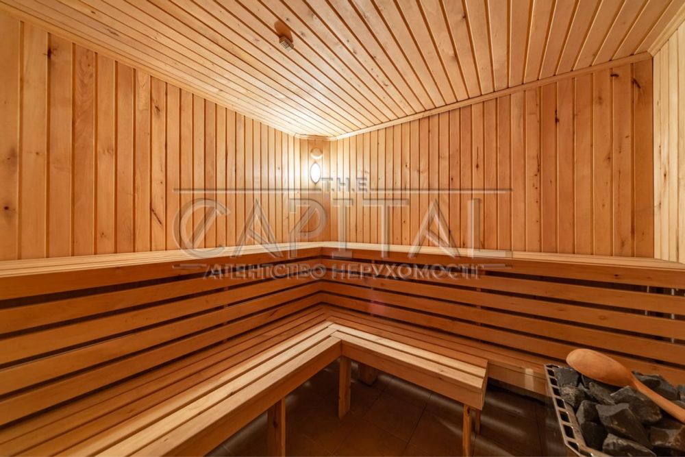 Київ, Святошинський район, вул. Патріарха Володимира Романюка 300м2