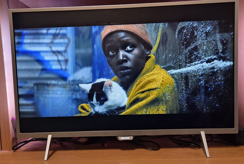 Телевізор Philips 32 PFS 6402/12 Android TV AMBILIGHT