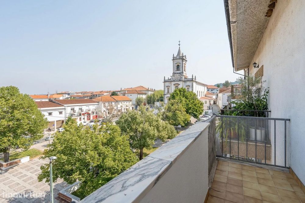 Excelente apartamento T3 no coração da vila da Lousã.