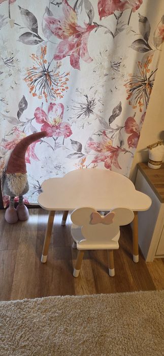 Stoliczek i krzesełko dla dziewczynki, Myszka Minnie