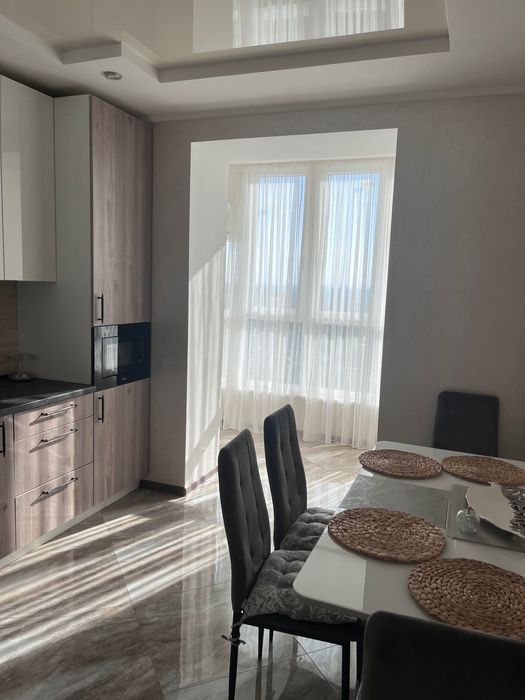 Здається 2 кімнатна квартира, Пасічна. Від власника