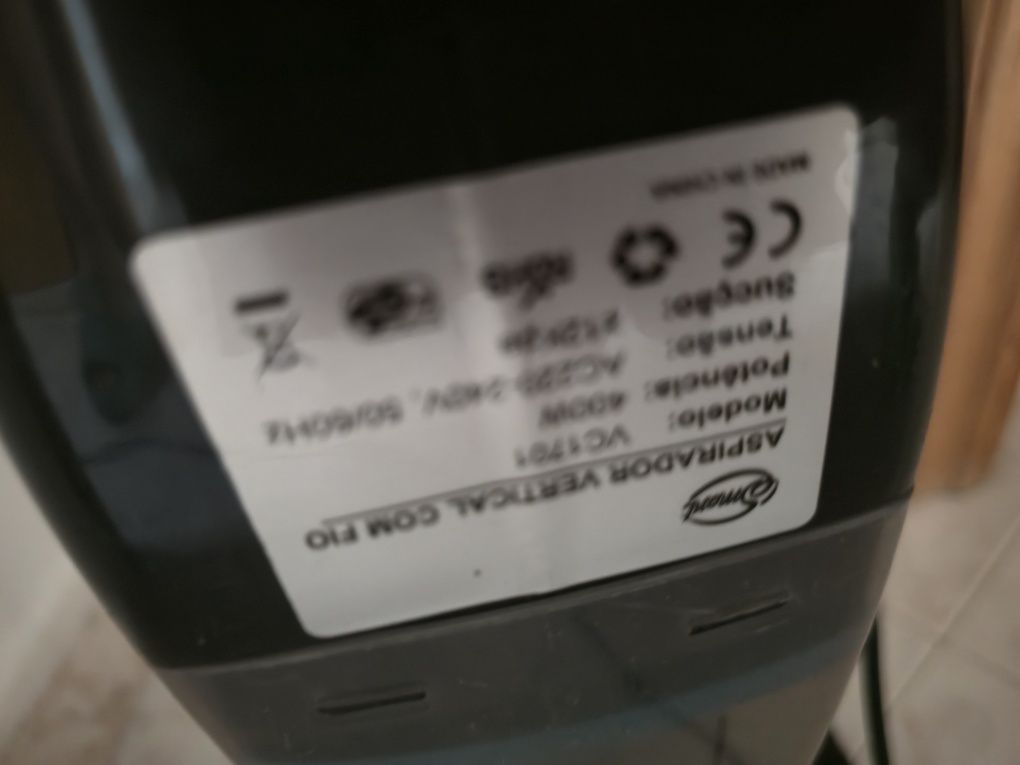 Aspirador vertical 2 em 1  com fio smart