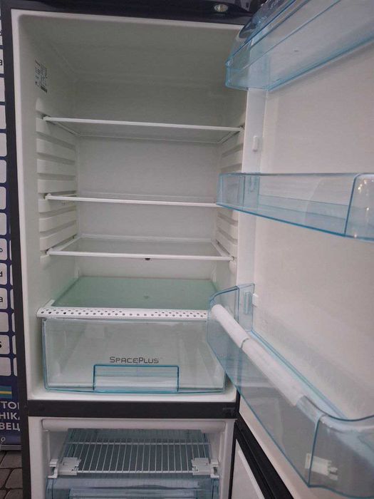 Холодильник б/в ELECTROLUX 180/60/60 Мет Крапельний/No Frost #07617