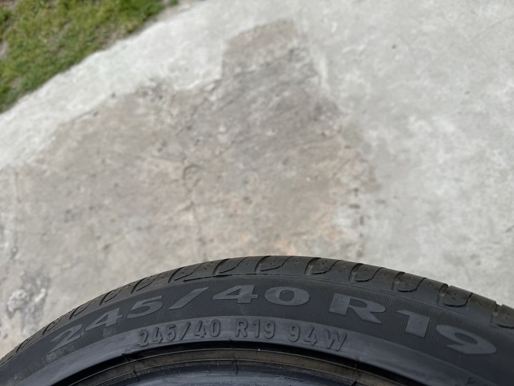 Komplet Opony letnie Pirelli CinturatoP7 245/45/19 235/40/19 jak nowe
