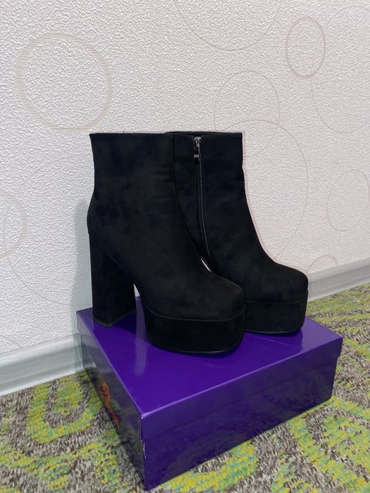 Ботильйони абсотютно нові