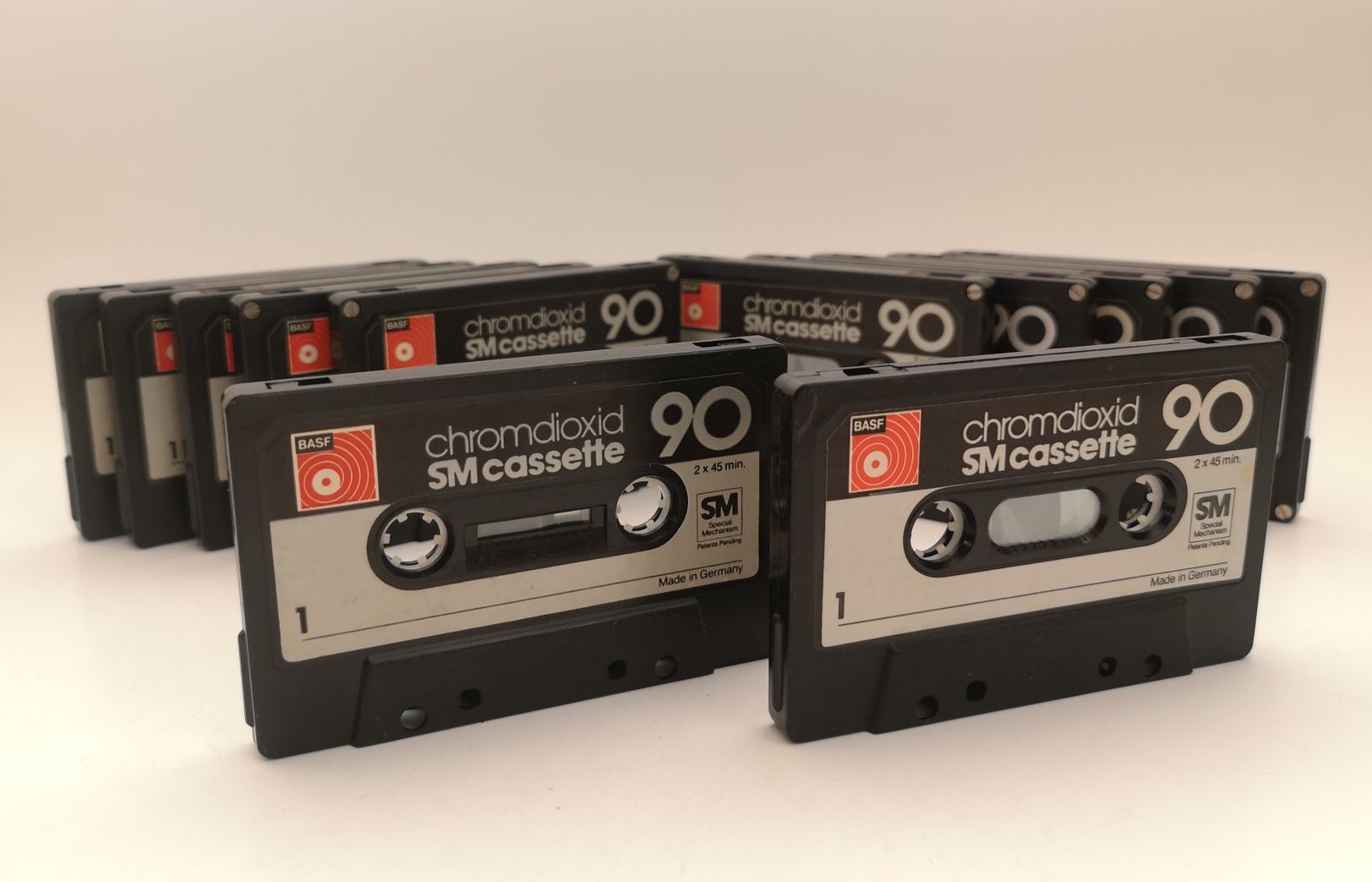 Аудиокассеты BASF chromdioxid SM cassette 60,90