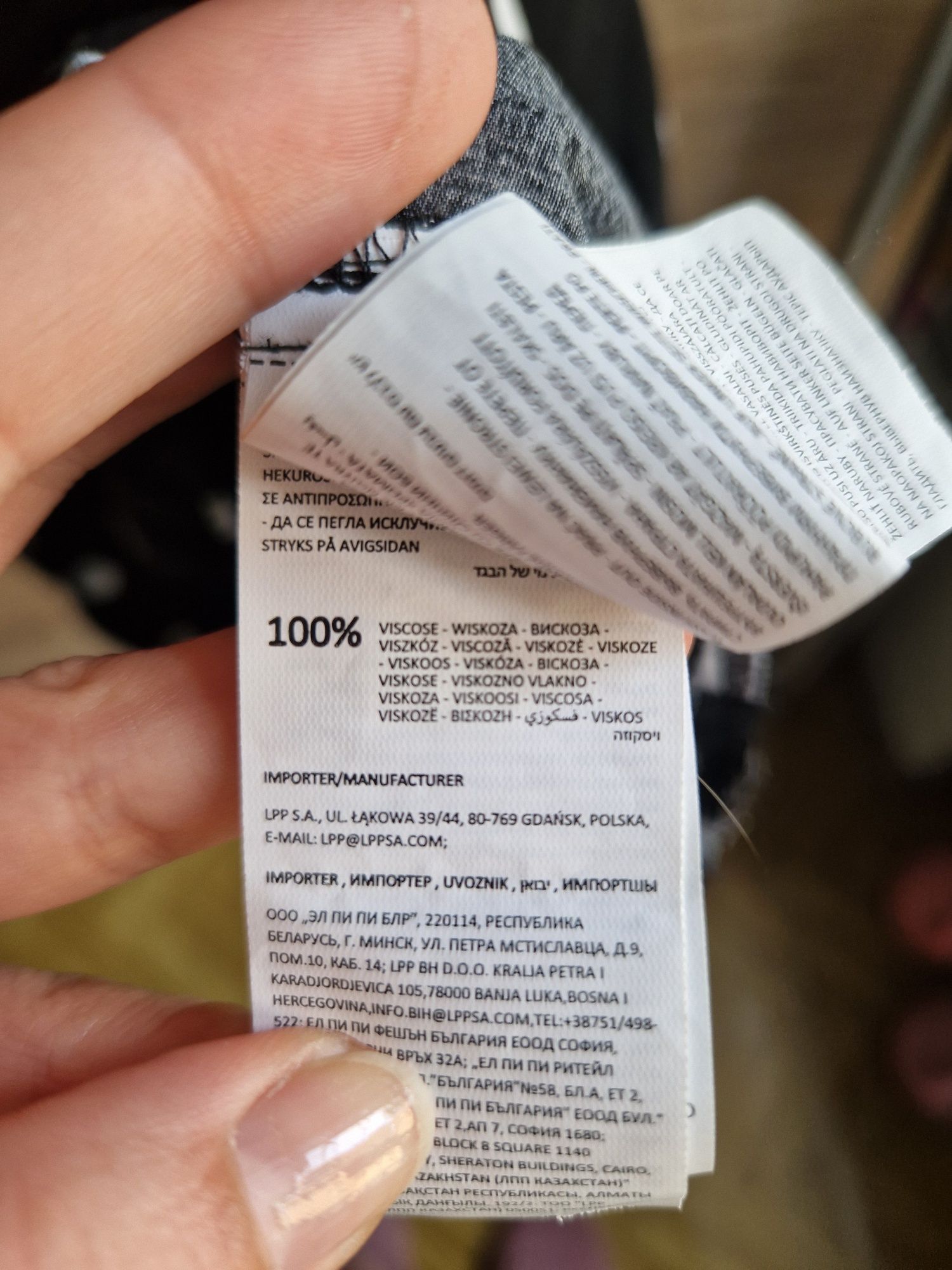 Midi sukienka czarna w białe grochy