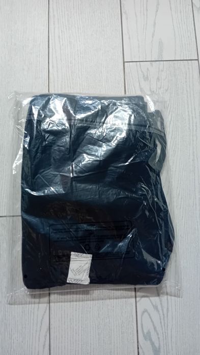 Nowe! Oryginalne 4F joggery męskie czarne rozmiar S (258)