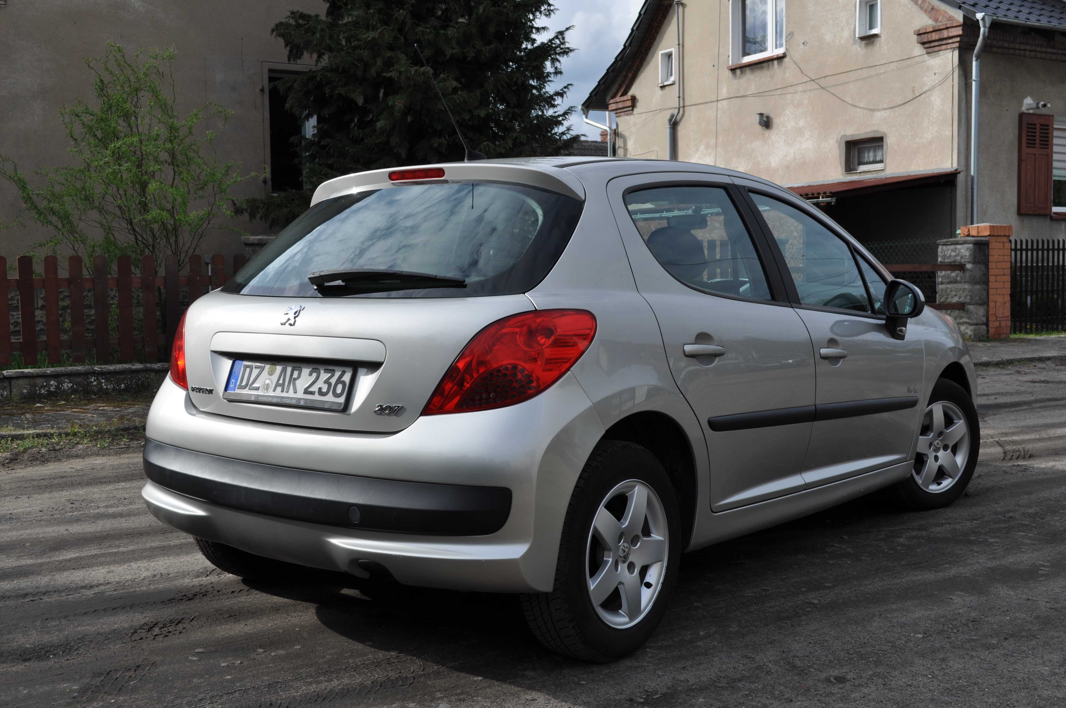 Peugeot 207 1,4 benzyna Pełny serwis zobacz koniecznie