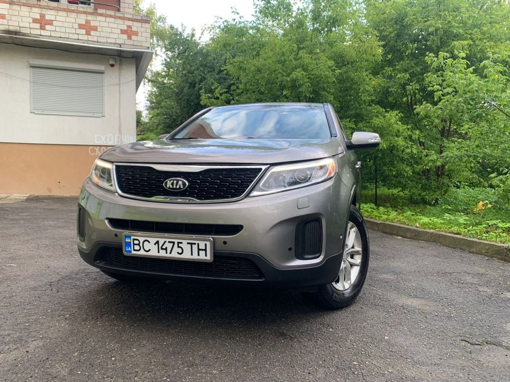 Kia sorento awd