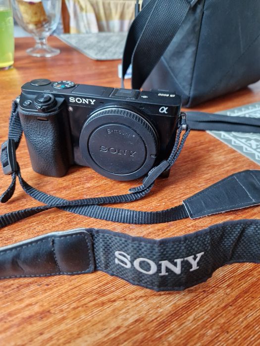 Aparat sony A6000 + statyw camron + 2 adaptery MAF(Sony A)>NEX + m42