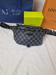Nerka saszetka Louis Vuitton kratka unisex nerki LV hit