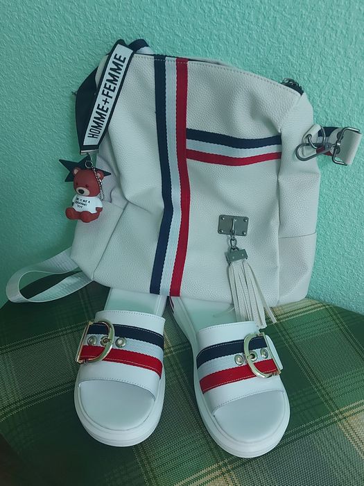 Стильные шлёпанцы