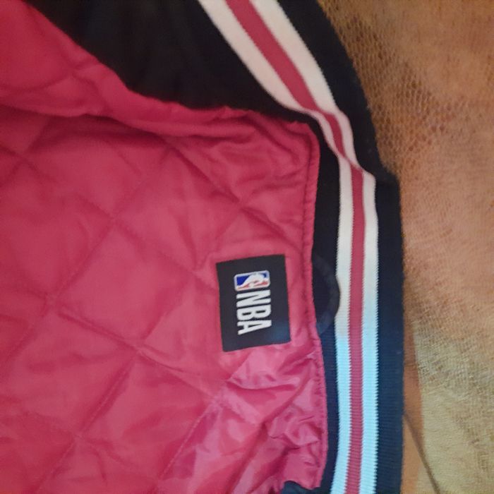 бомбер Chicago bulls  NBA в отл.состоянии М и L