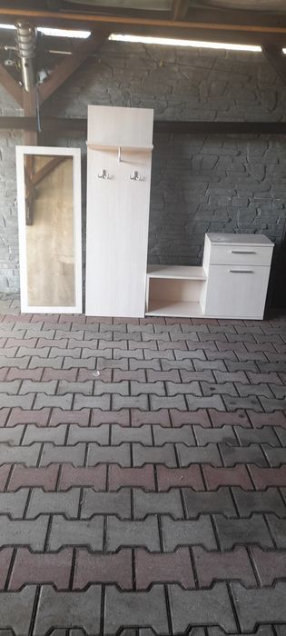 Zestaw  na przedpokoj