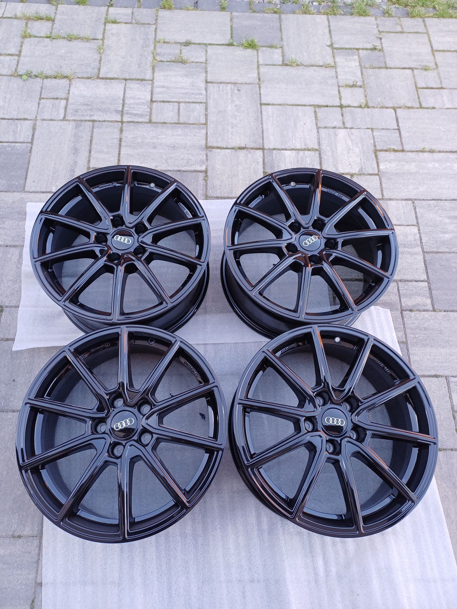 Felgi Audi A3 Q3 17 cali