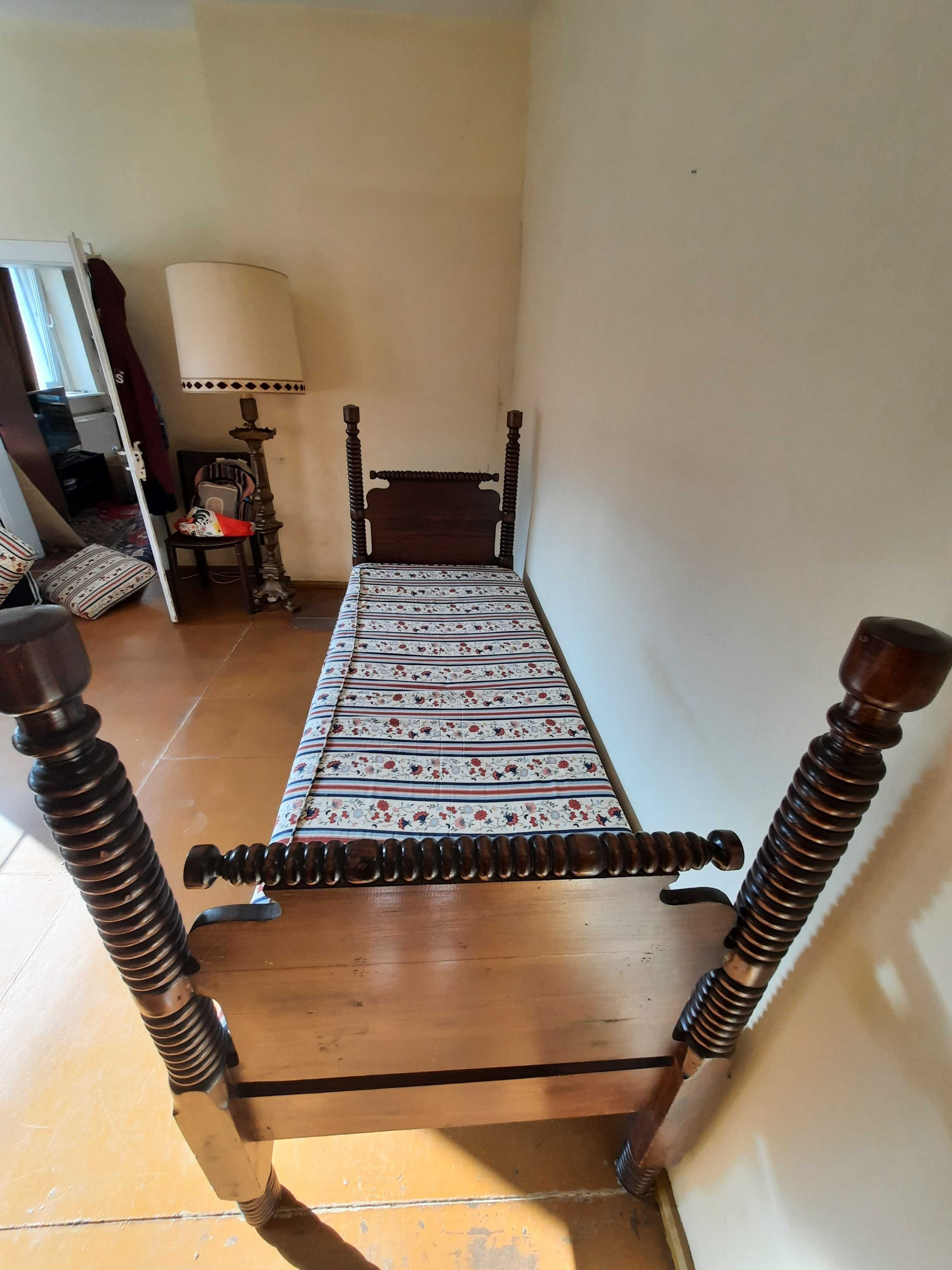Rustykalna sofa/łóżko jednoosobowe