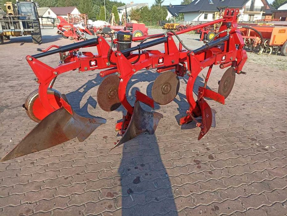 Plugi trzy skibowe Kongskilde Kverneland Hydraulika. Jak nowe!!!