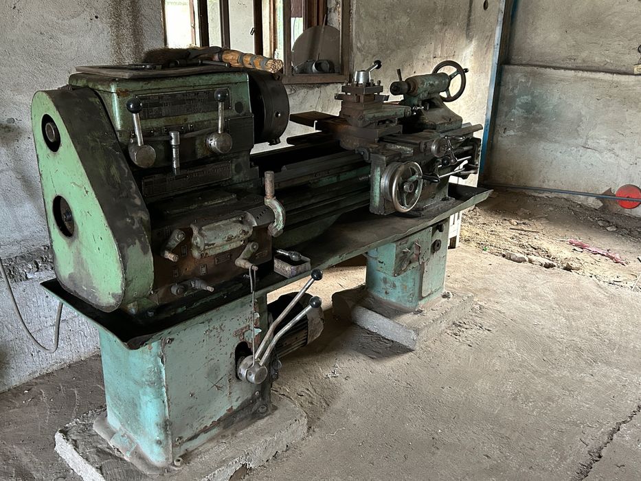 Токарный станок ЛТ 10М