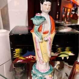 Estátuas e Estatuetas chinesas e orientais, antigas e vintage