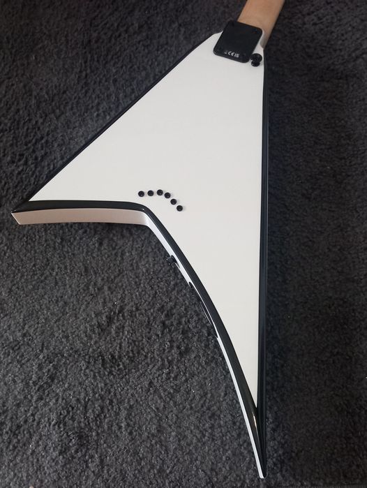 Super preço! Guitarra Jackson JS32T Rhoads