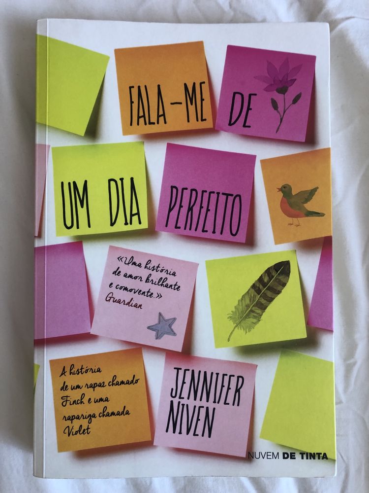 Livro “Fala-me de um dia perfeito”