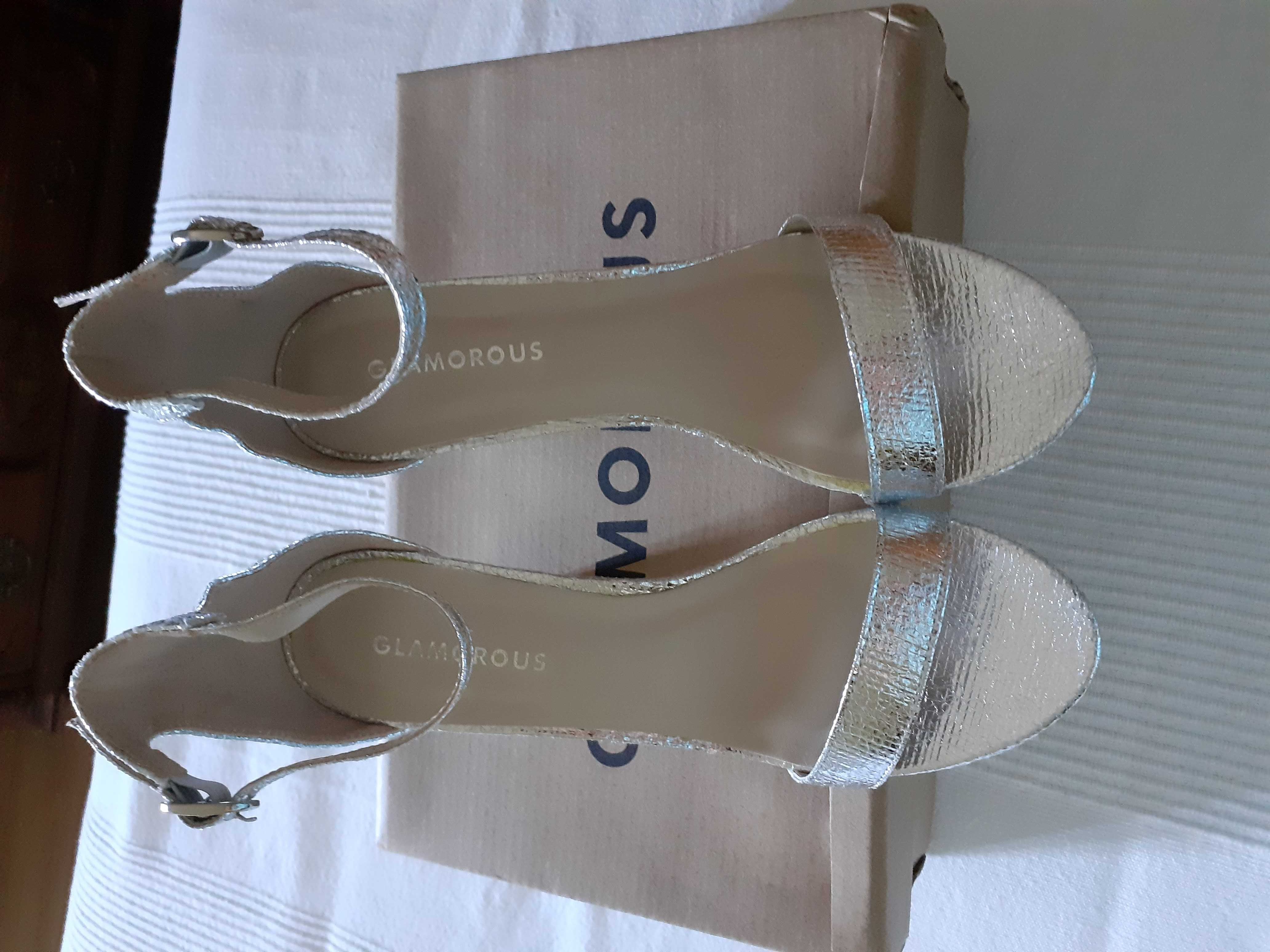 Sandálias prateadas Glamorous  e Sapatos tipo sabrina [T.36] Novas
